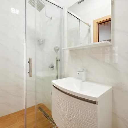 Couette-café Tomy - Katy Trogir