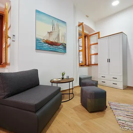 Tomy - Katy Bed & Breakfast Trogir