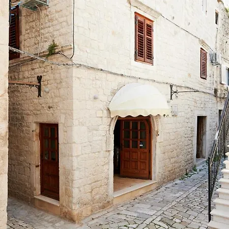 Tomy - Katy 3* Trogir